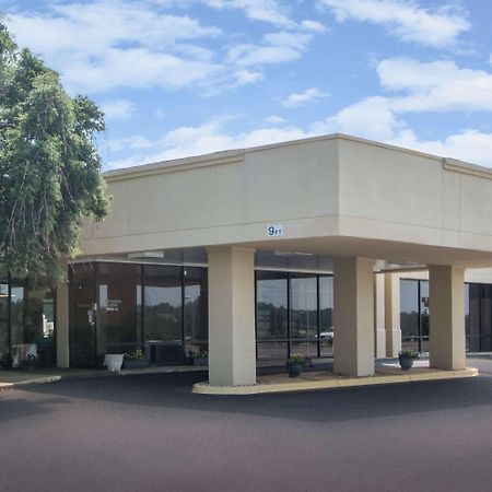 Days Inn By Wyndham Clanton Al Экстерьер фото