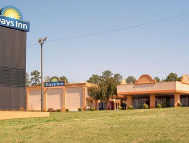 Days Inn By Wyndham Clanton Al Экстерьер фото